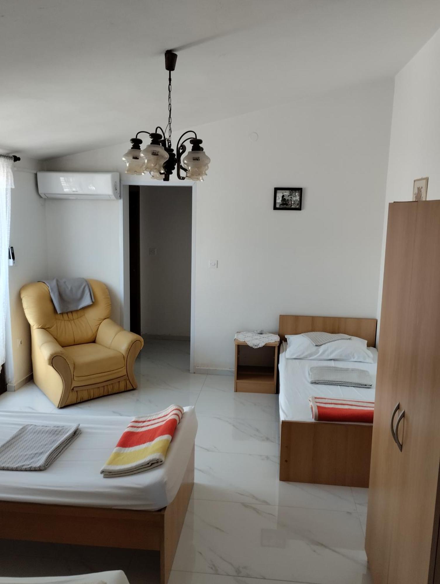 Braco Apartments By The Sea With A Sea View Zaboric Exterior photo